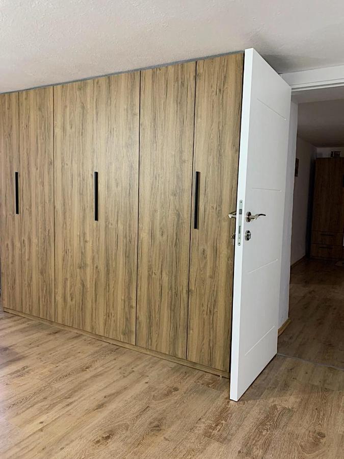 Toti Apartments Tirana Exteriör bild