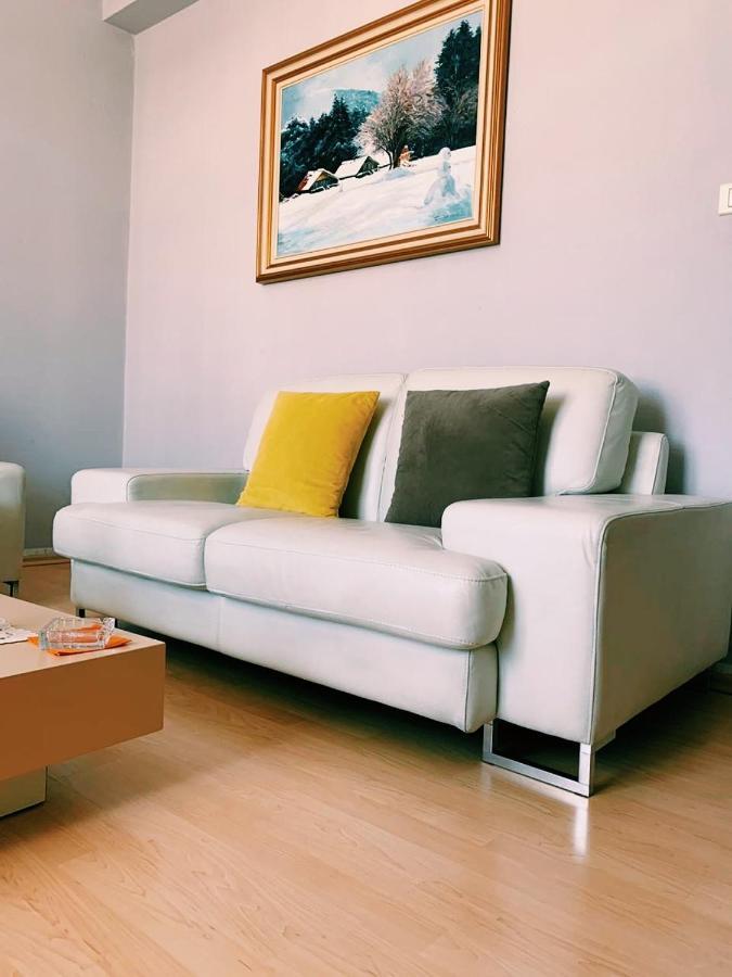 Toti Apartments Tirana Exteriör bild