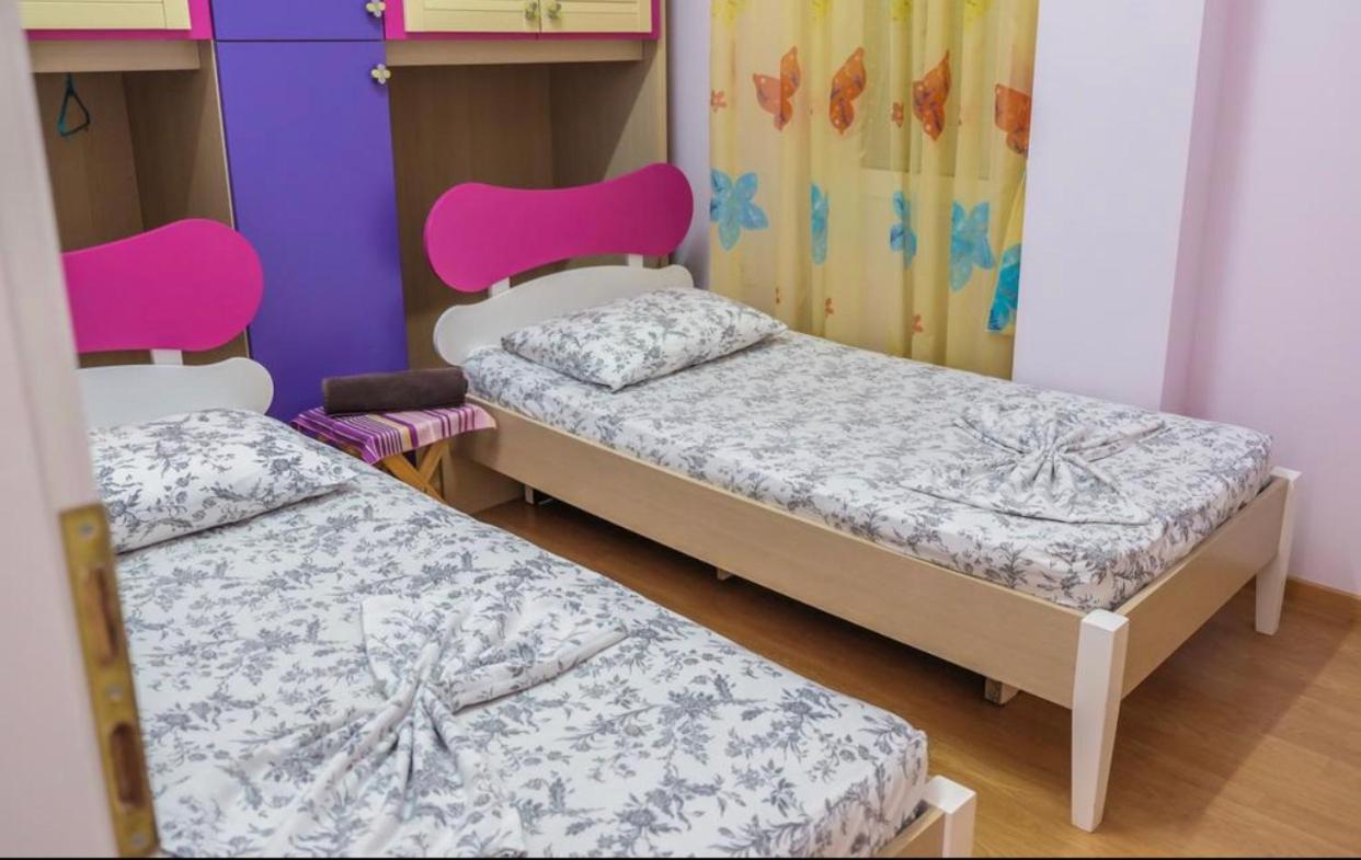 Toti Apartments Tirana Exteriör bild