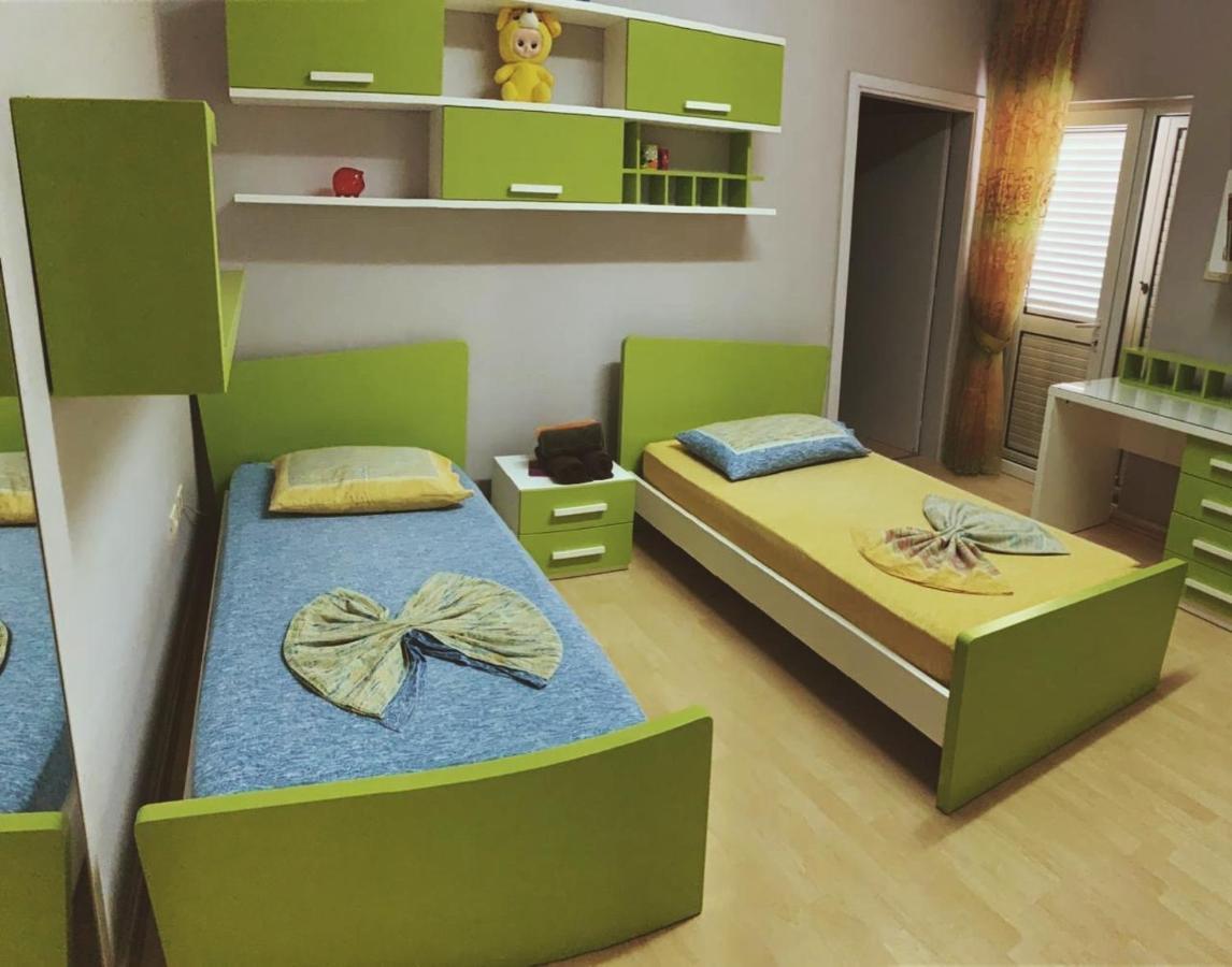Toti Apartments Tirana Exteriör bild