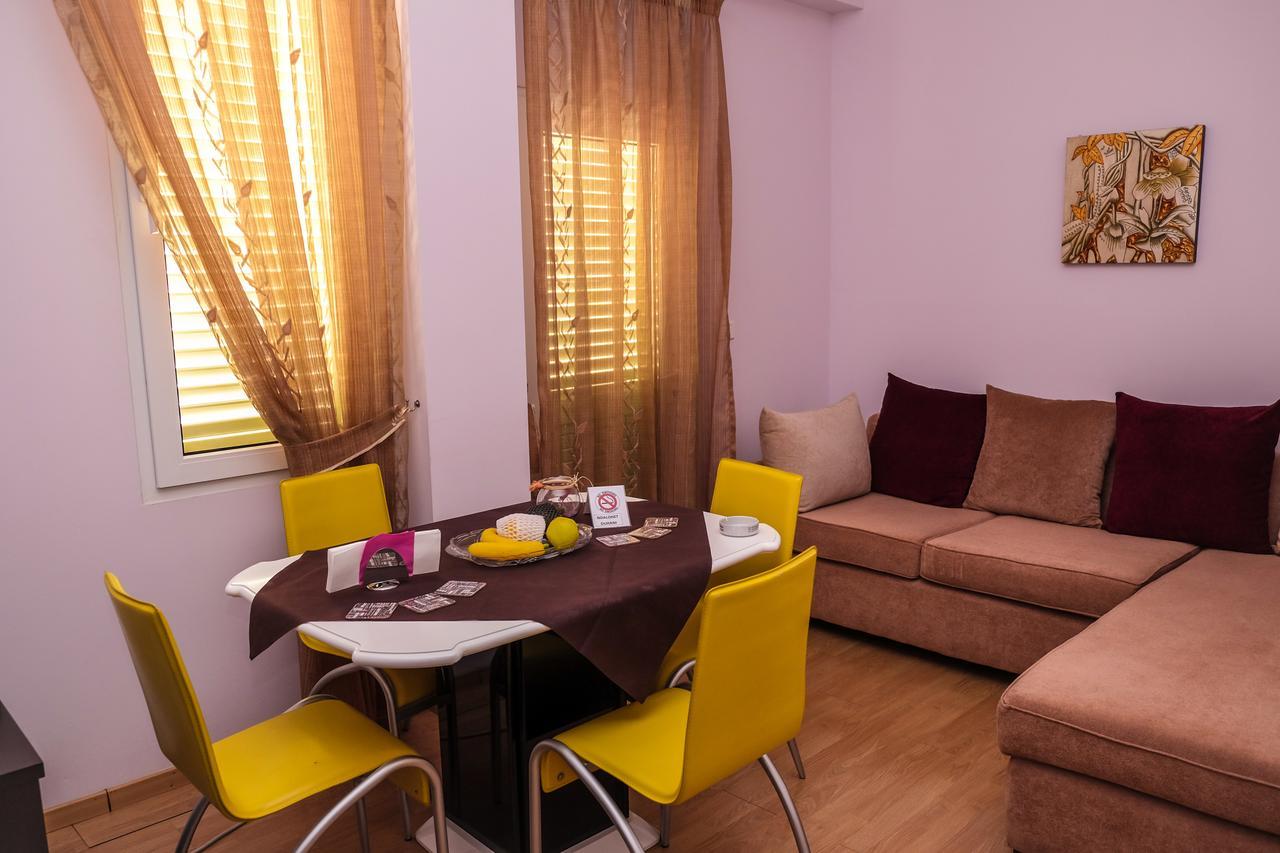 Toti Apartments Tirana Exteriör bild